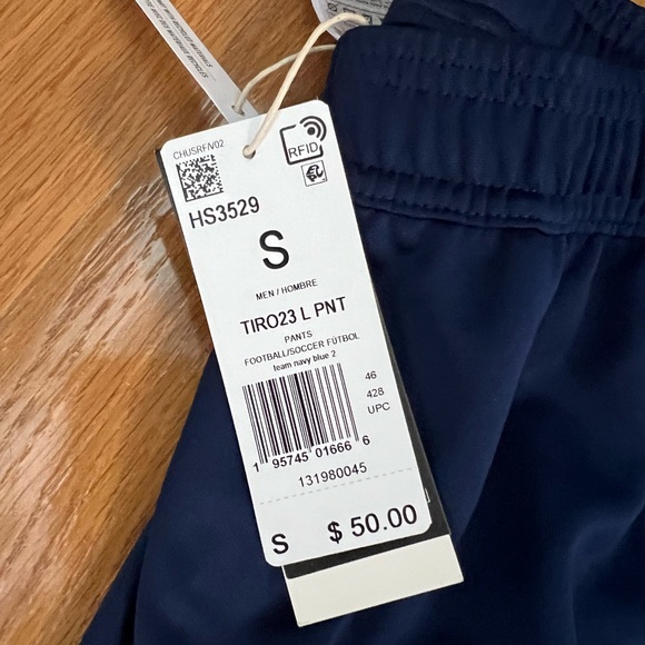 NWT Adidas Track Pants Zipped bottoms and Zippered Pockets Small - Picture 2 of 5